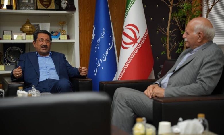 اتابک: اصناف سربازان پشتیبان جبهه نبرد با دشمن هستند