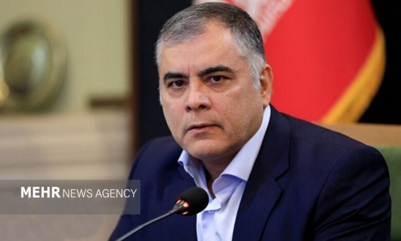 منابع حاصل از کاهش واردات بنزین صرف بهبود معیشت مردم می‌شود