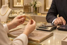 7 اشتباه رایج که باعث می‌شود هنگام خرید طلا بیشتر از ارزش واقعی آن پول